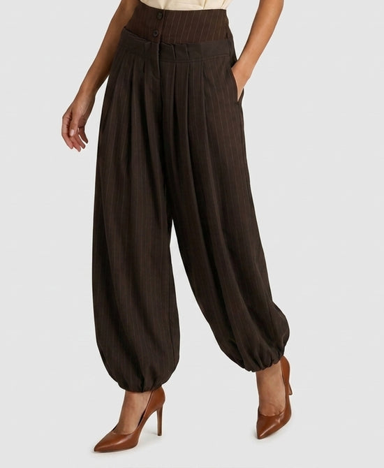 
Pleated Balloon Pants in BROWN view 1