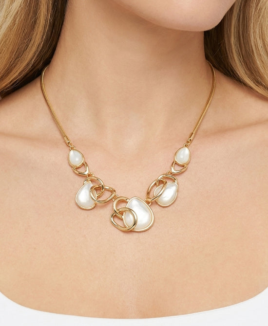 
Statement Necklace in GOLD/WHITE view 1