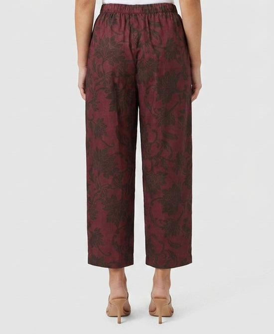
Floral Print Crop Pants in burgundy view 2