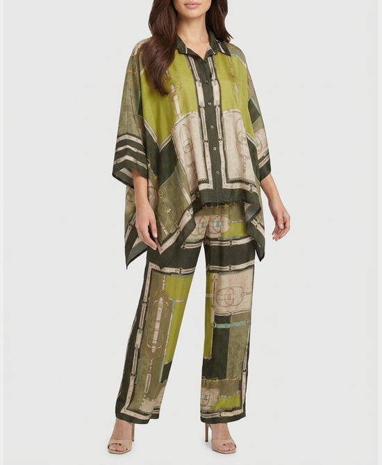
Chain Print Blouse & Pants Set- 2 Pc Set in GREEN MULTI view 1