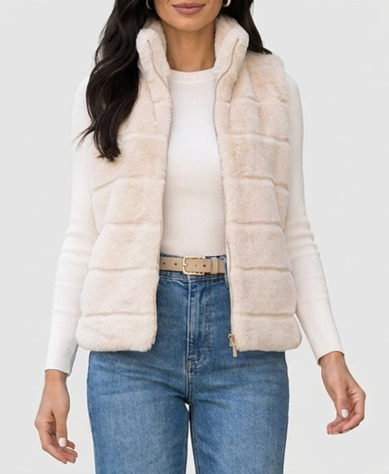 
Faux Fur Vest in IVORY view 1