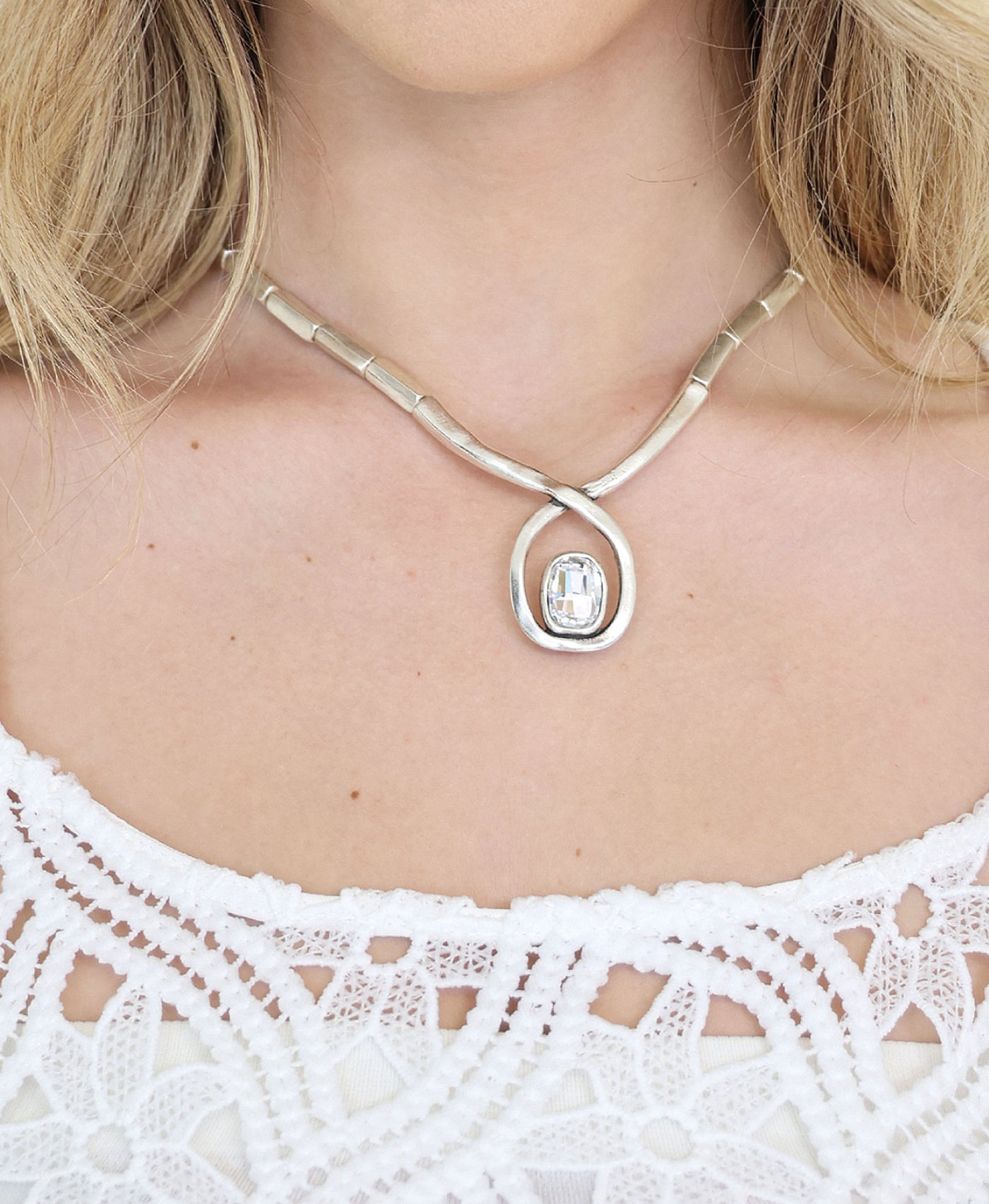 Oval Stone Pendant Necklace view 1