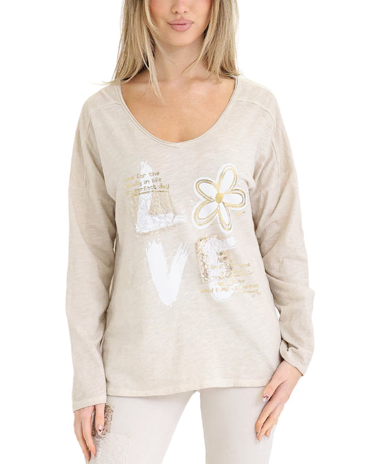 "Love" Daisy Top view 