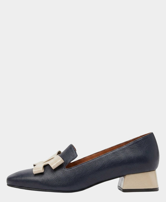 
Leather Two Tone Pump in NAVY/BEIGE view 2