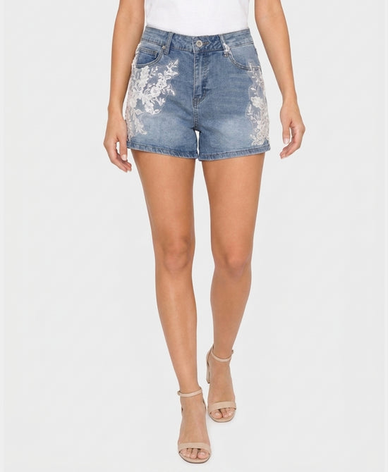 
Shorts w/ Sequins & Lace Detail in LIGHT WASH view 1
