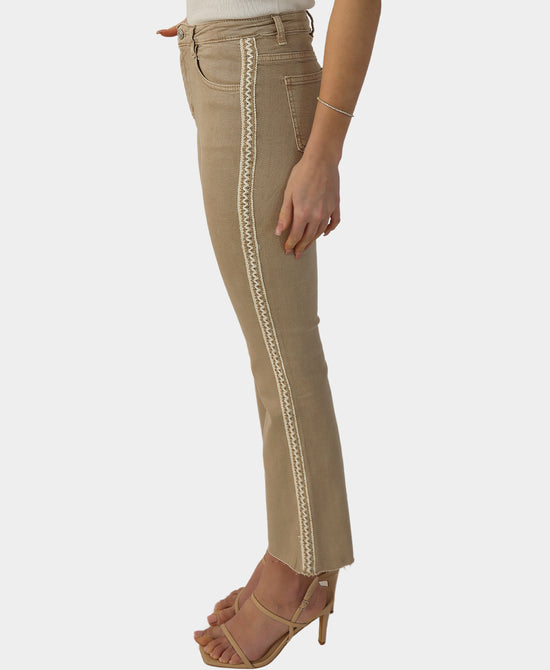 Jeans w/ Side Embroidery view 