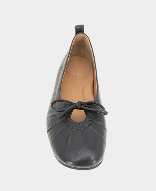 
Leather Pleated Ballet Flat in BLACK view 2