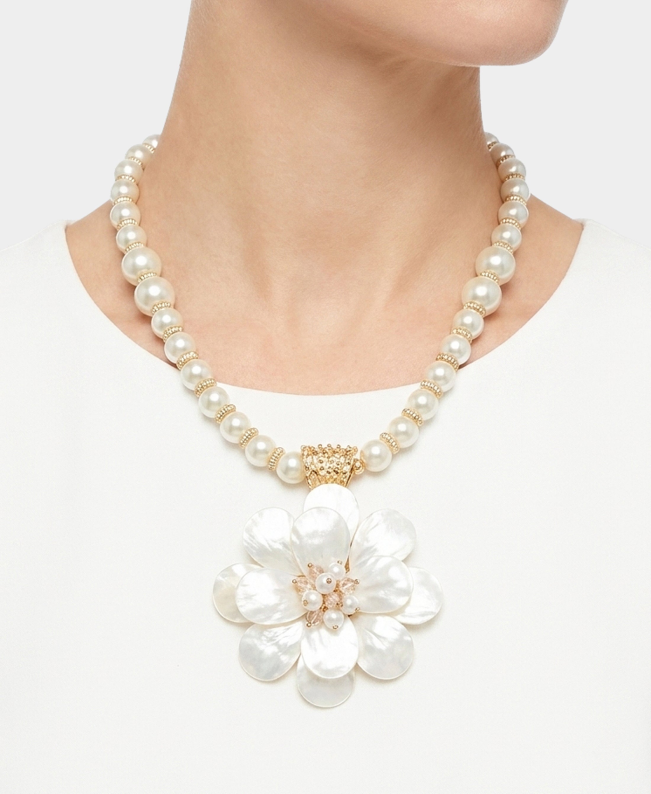 Mother Of Pearl Flower Pendant Necklace – FOX'S - Online