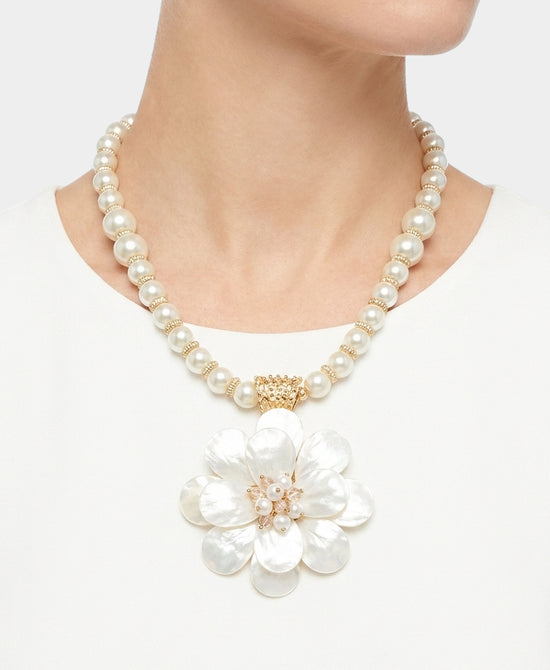 
Mother Of Pearl Flower Pendant Necklace in WHITE view 1