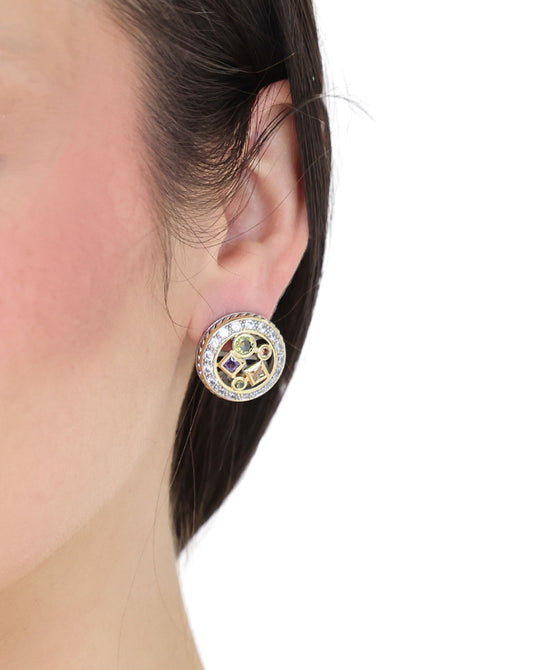 Round Stud Earrings view 