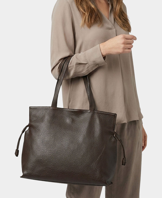 
Leather Tote Bag in BROWN view 1