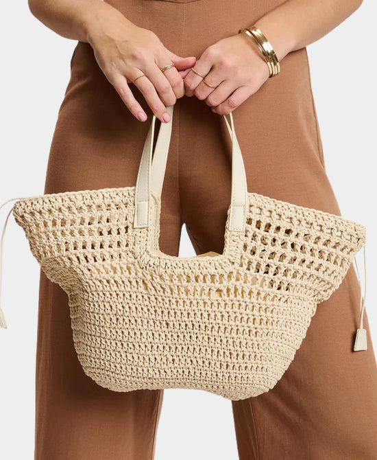 
Crochet Tote Bag in IVORY view 2