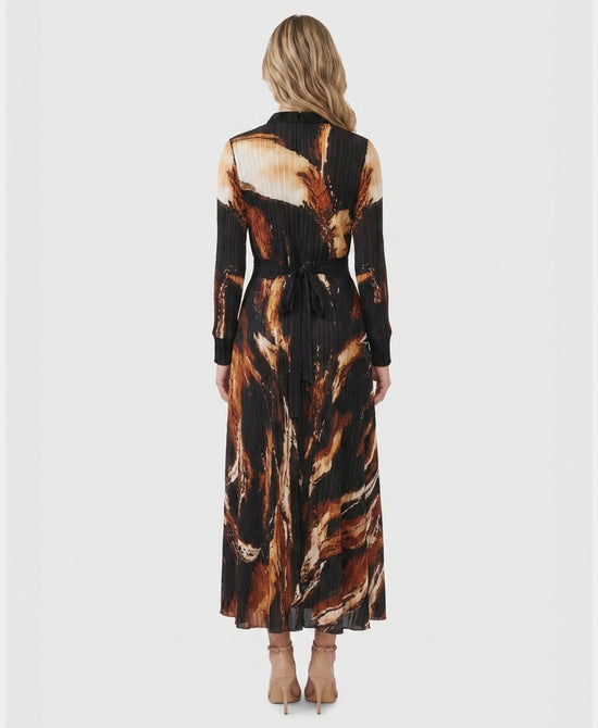 
Abstract Print Crinkle Midi Dress in BLACK/RUST view 2