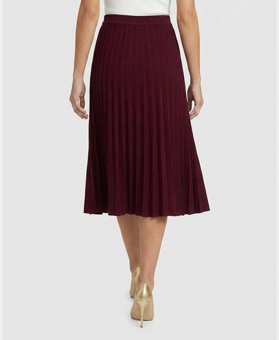 
Pleated Knit Midi Skirt in WINE view 2