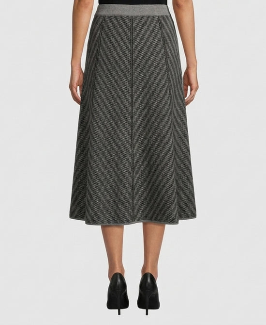 
Two Tone Knit Midi Skirt in GREY/BLACK view 2