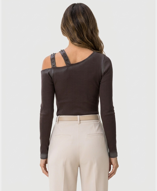 
Off The Shoulder Top in BROWN view 2