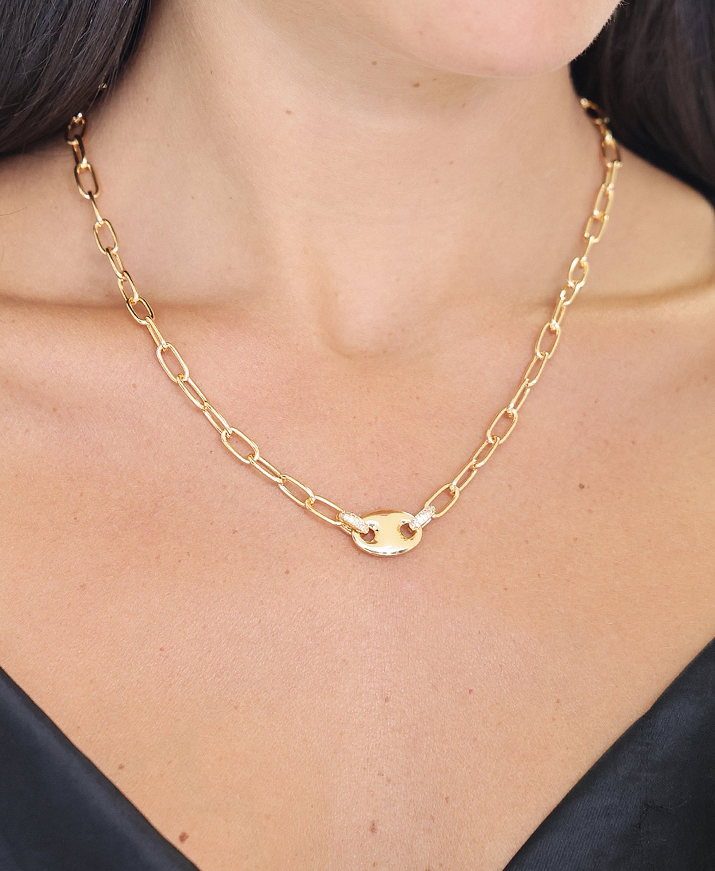 Anchor Chain Necklace view 1