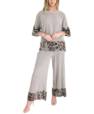 Linen & Cotton Top w/ Leopard Trim image 2