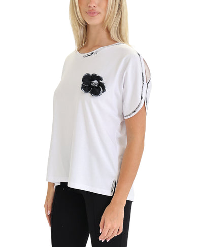 Tee w/ Flower Popouts image 2